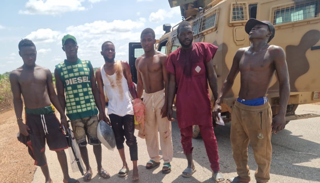 Military Thwarts Arms Delivery, Rescues Abandon Captives
